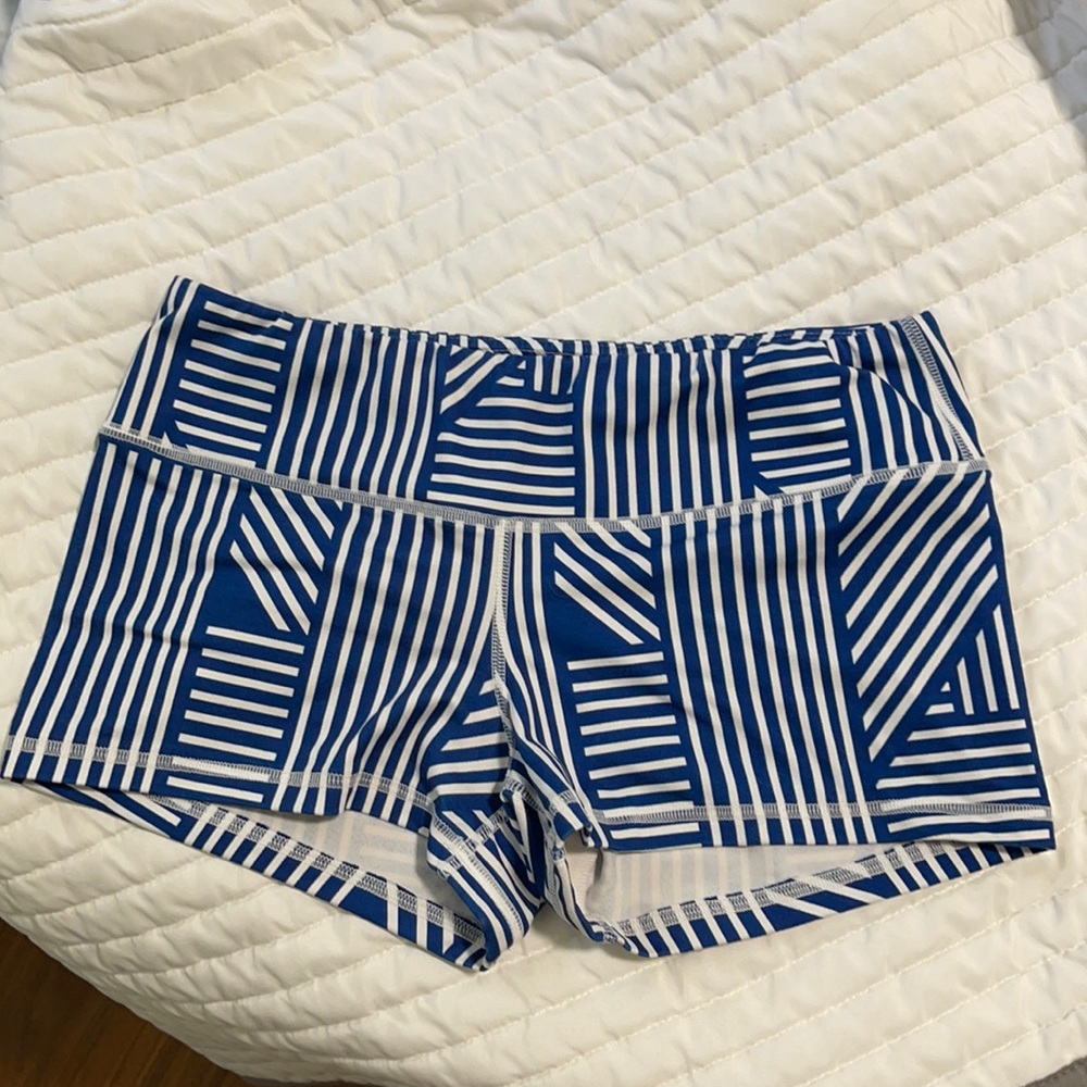 Blue fleo shorts